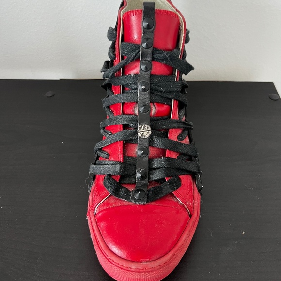Red and black leather custom made sneakers - Picture 2 of 3